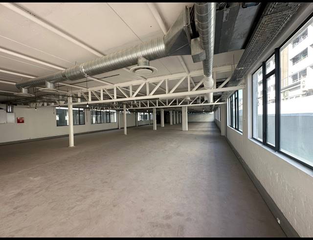 628M² OFFICE TO LET IN SALT RIVER